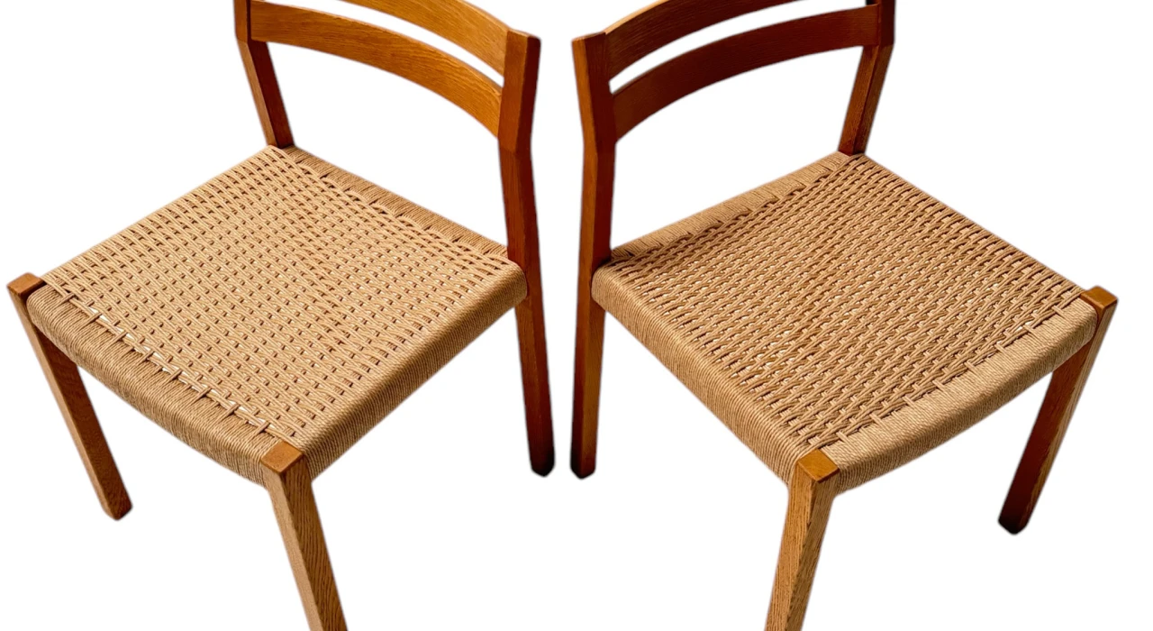 Set of 12 Mid-Century Modern 401 Dining Room Chairs by Niels Otto Møller, 1970s
